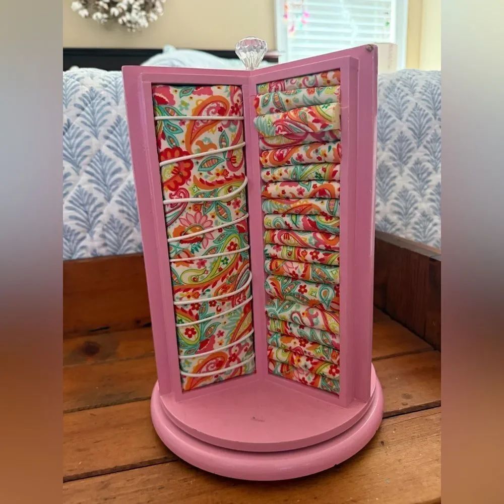 Pink Rotating Jewelry & Accessory Organizer Stand